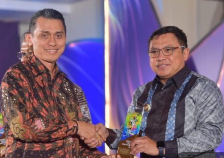Majukan Sektor Pendidikan, Pemkab Donggala Terima Penghargaan Kemendikbudristek