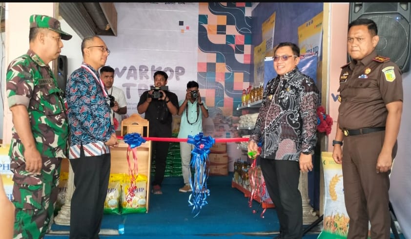 Resmikan Warkop TPID, Pj Bupati : Permudah Warga dapatkan Akses Bahan Pangan 