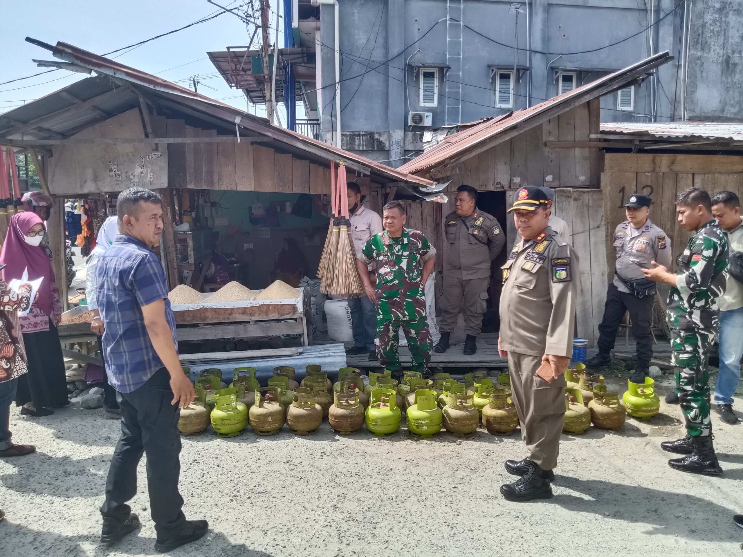 9 Pengecer Tabung Gas Elpiji 3 kg di Palu Terjaring Razia.