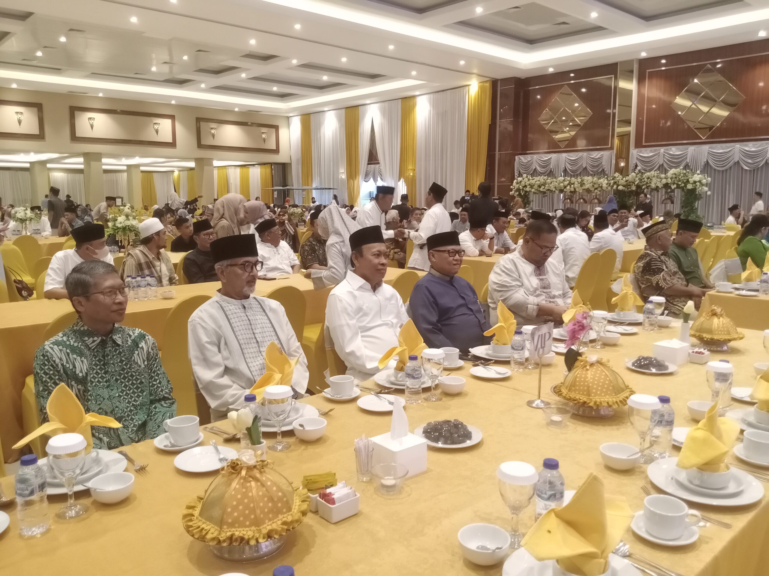 Ratusan warga padati kegiatan buka Puasa bersama H Muhidin Moh Said