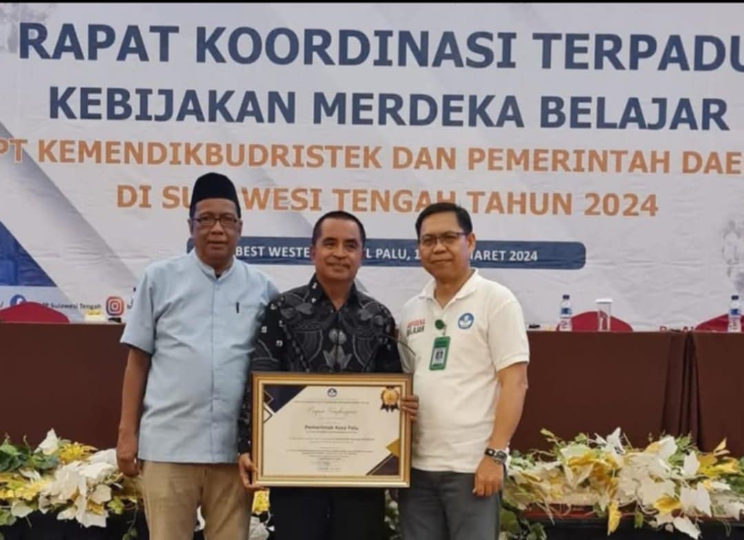 Disdik Palu Raih 5 Kategori Penghargaan Terbanyak Se-Sulteng