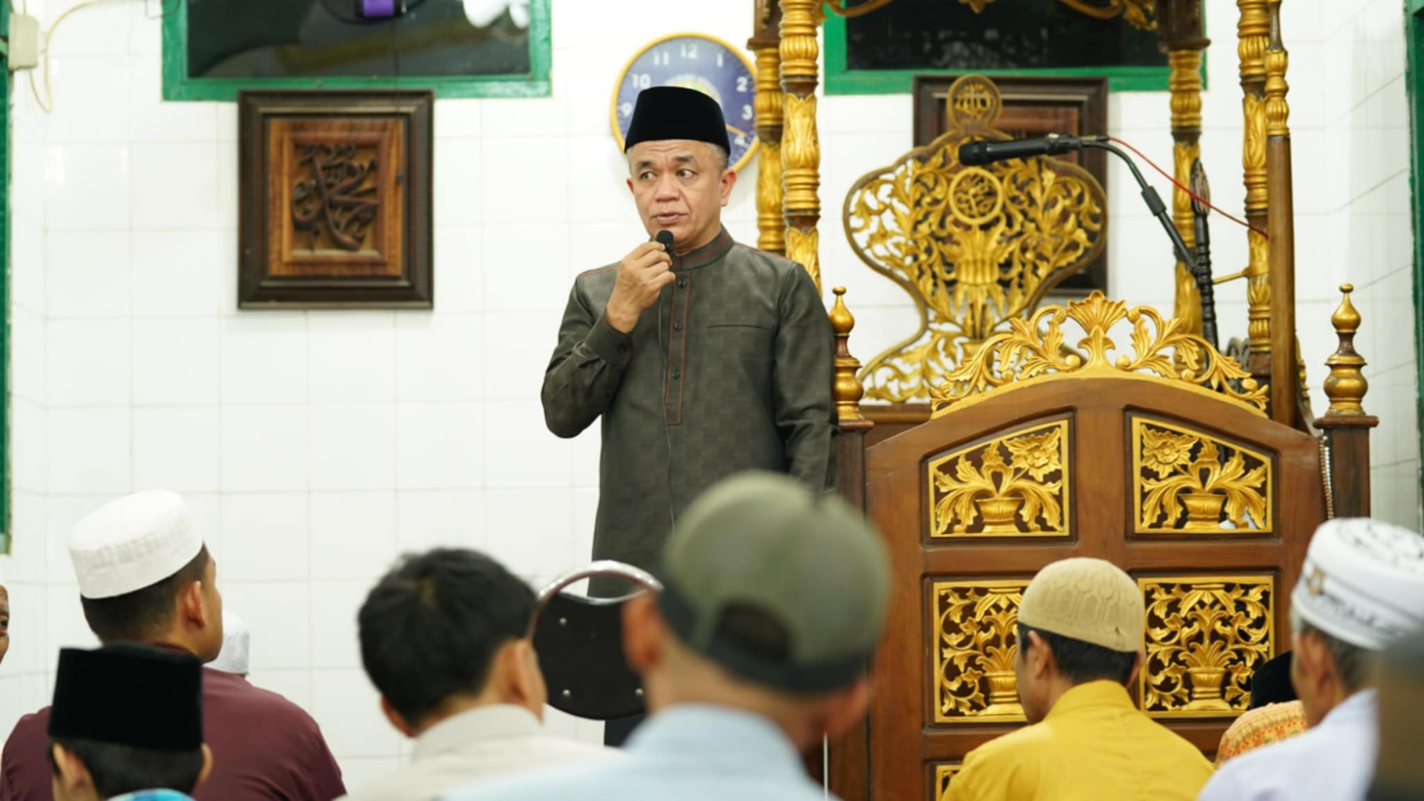 Malam ke 27 Ramadhan Wali Kota Palu, Tarwih di Masjid Al It-tihad Ujuna.