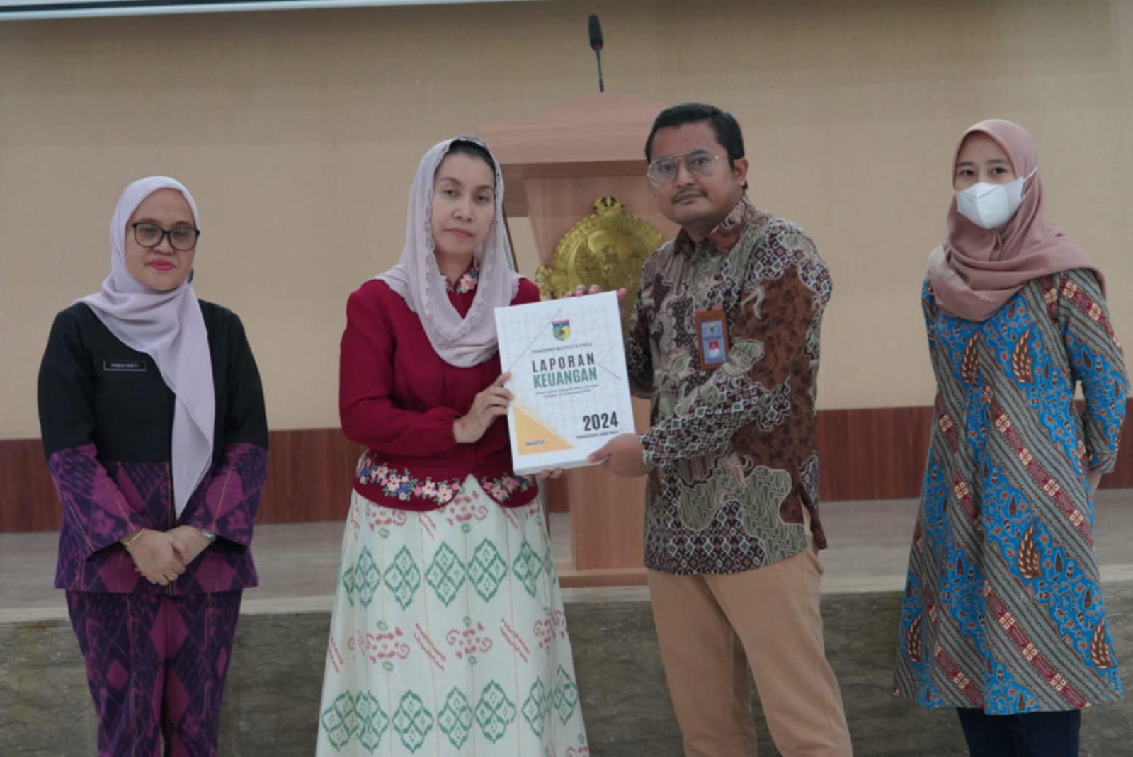 Wawali Palu serahkan Laporan Keuangan tahun 2024 ke BPK