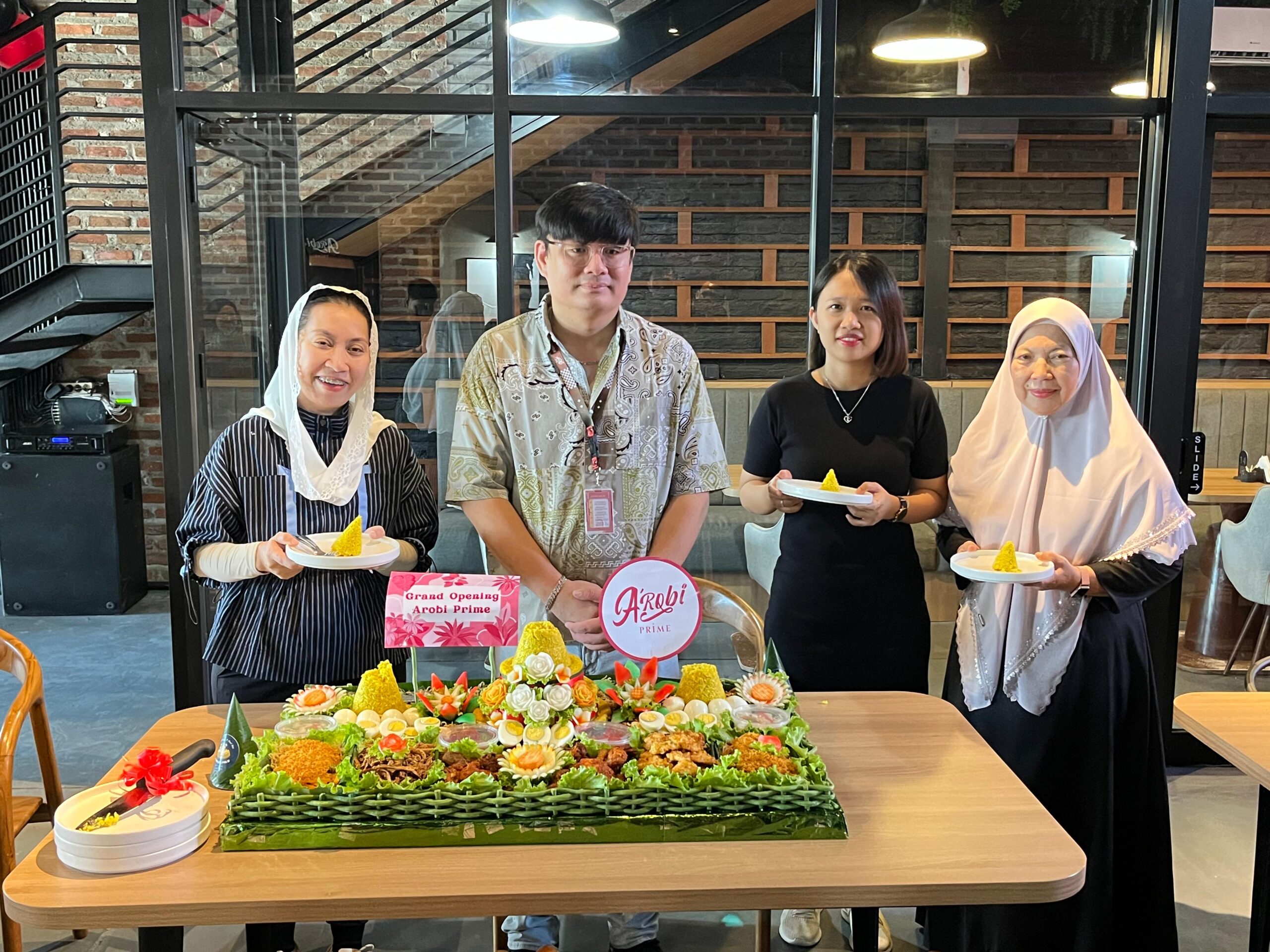 Wawali Palu Apresiasi Pembukaan Cafe A’Roby Prime