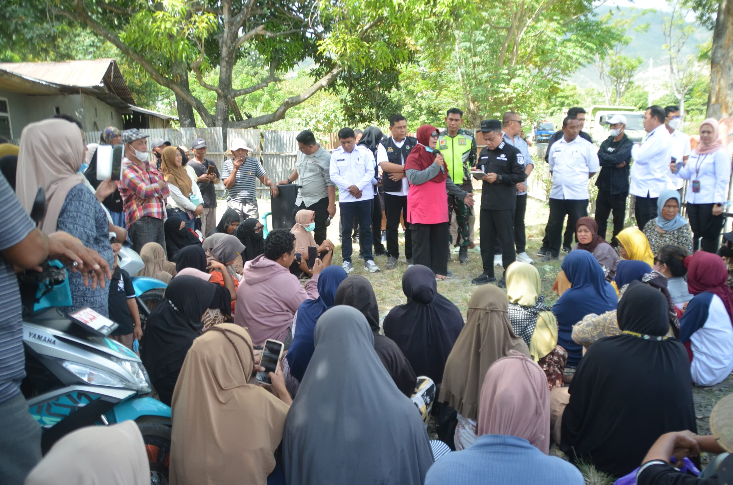 Wali Kota hadir ditengah Demo Warga Watusampu soal Aktivitas Tambang