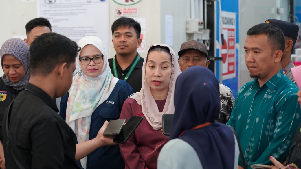 Wawali bersama Kadis DPKP Kota Palu Sidak Distributor Telur Ayam