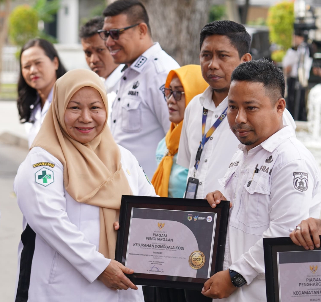 Donggala Kodi Raih Penghargaan Kategori Penanggung Jawab Lomba Posyandu 2025