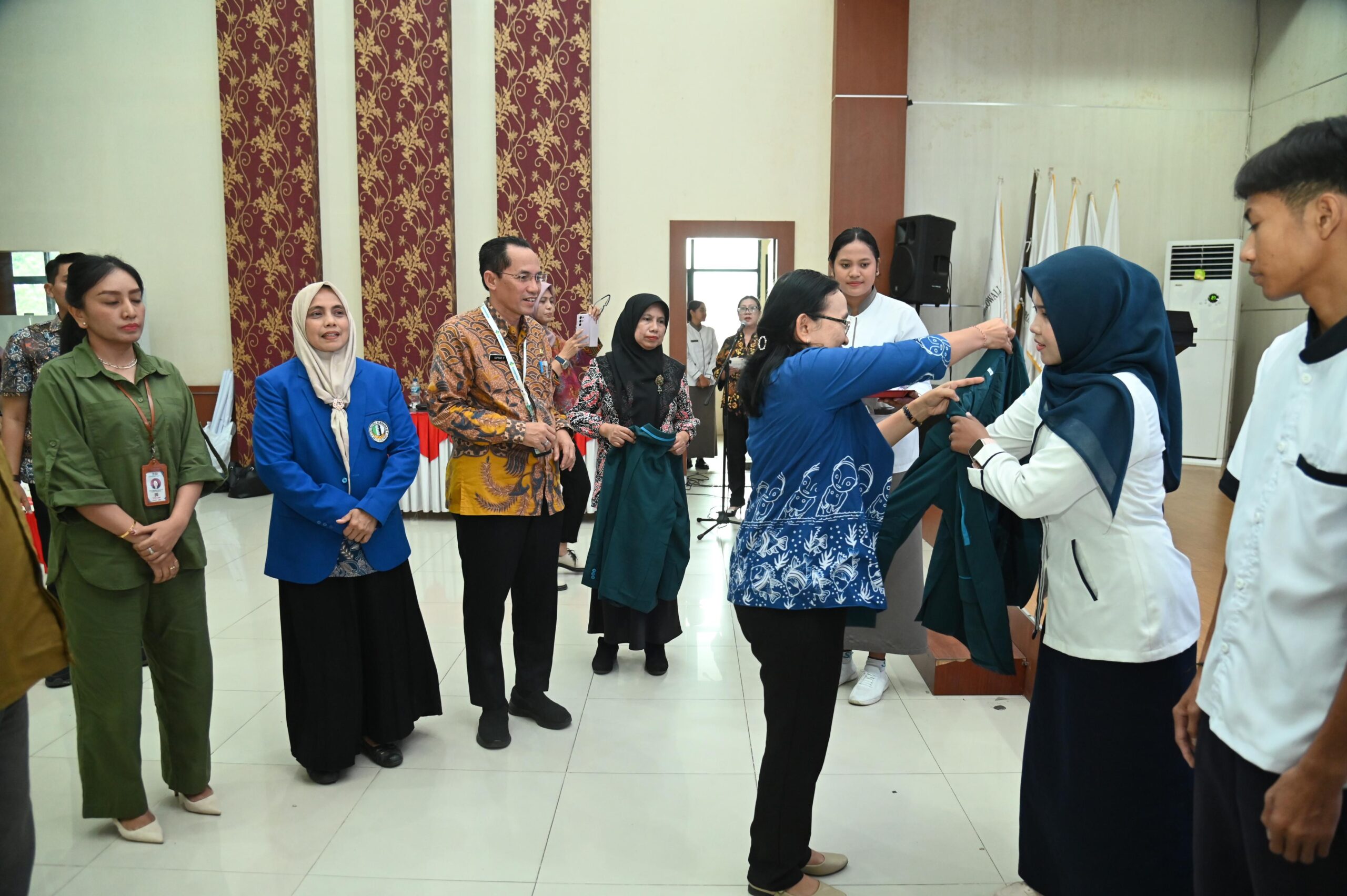 Mahasiswa Poltekkes Palu Ikuti PKLT