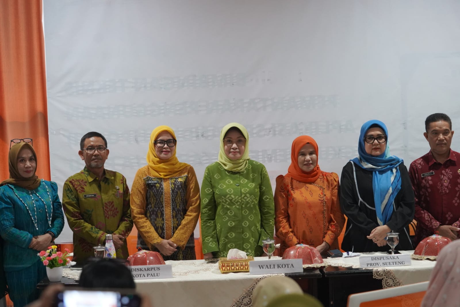 Diskarpus Palu Gelar Sosialisasi Penyelenggaraan dan Pengelolaan Perpustakaan sesuai Standar Nasional