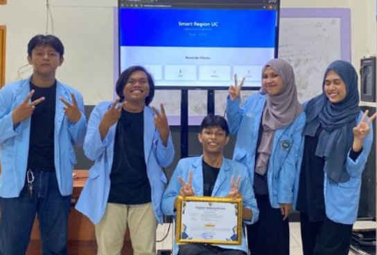 BANGGA, MAHASISWA PRODI SISTEM INFORMASI STMIK ADHI GUNA BERPRESTASI